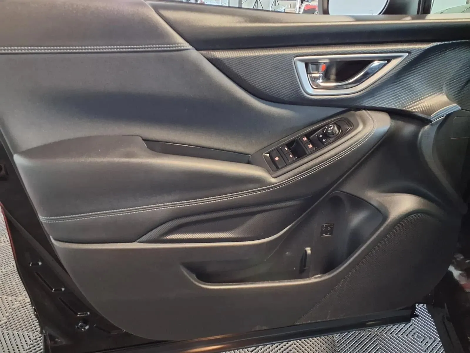 Subaru Forester photo 17