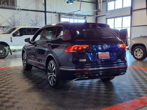 More photos of 2021 Volkswagen Tiguan SEL Premium R-Line 4Motion at Gretna Auto Outlet, NE