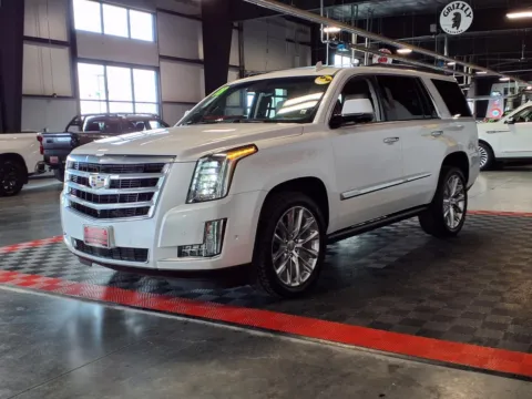 Another view of 2018 Cadillac Escalade Premium Luxury for sale in Gretna, NE at Gretna Auto Outlet