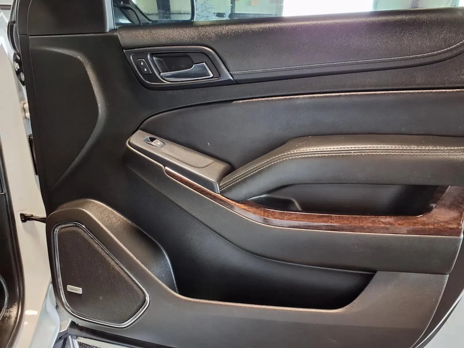 GMC Yukon photo 14