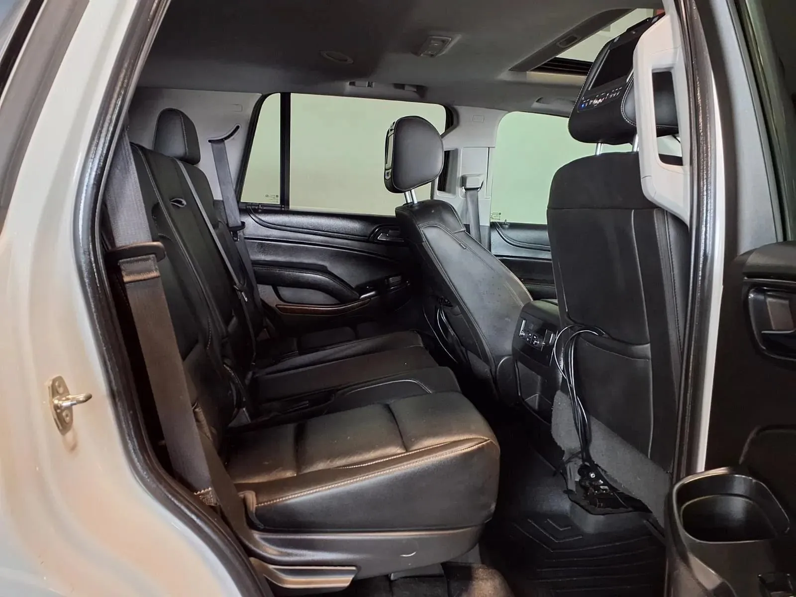 GMC Yukon photo 11