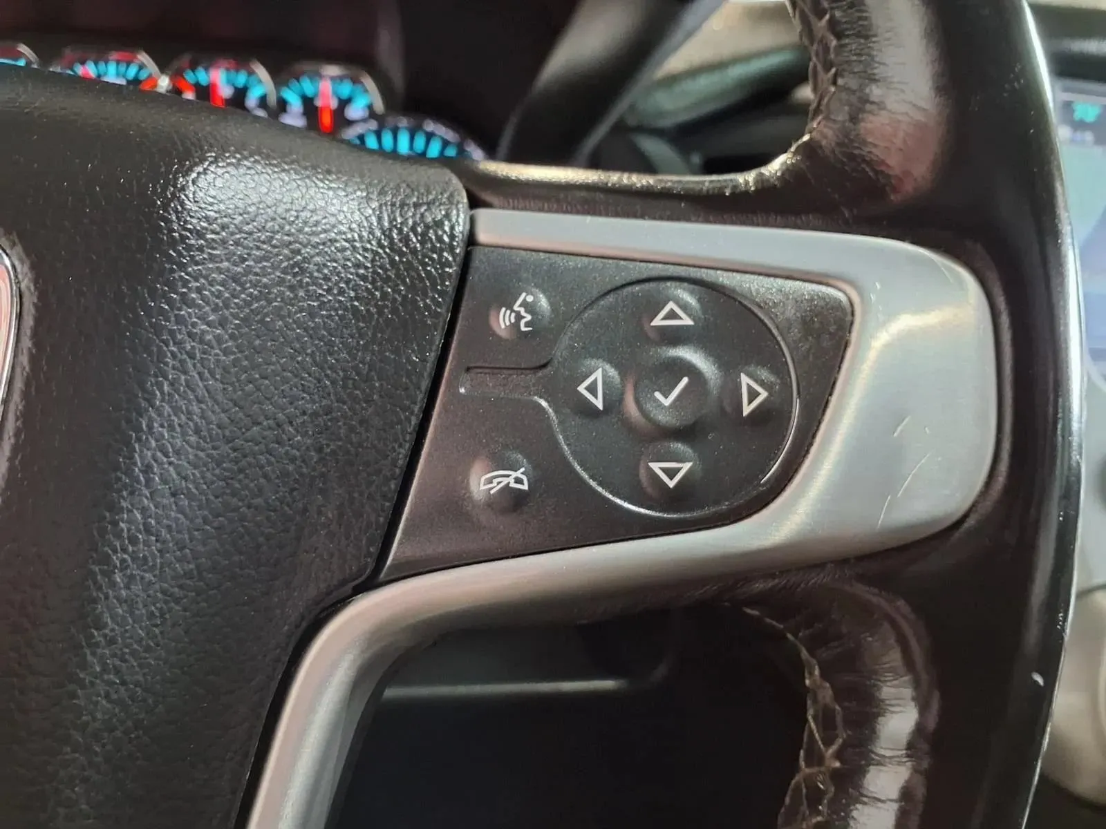 GMC Yukon photo 28