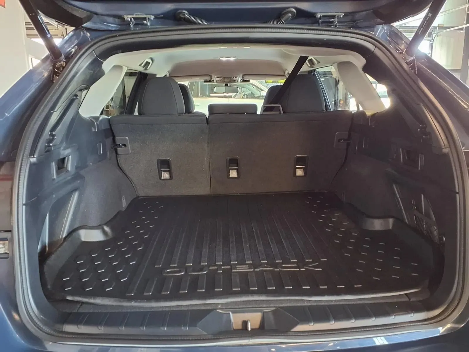 Subaru Outback photo 6