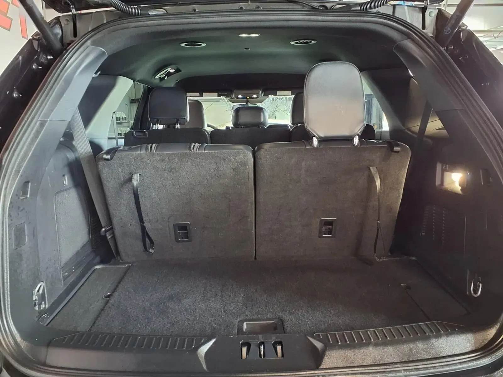 Ford Explorer photo 6