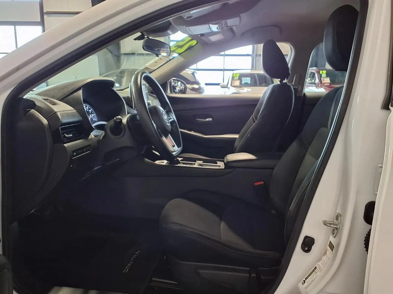 Nissan Sentra photo 16