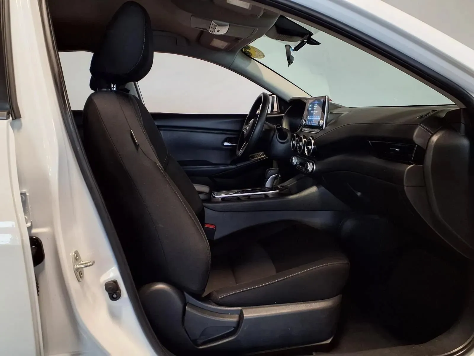 Nissan Sentra photo 10