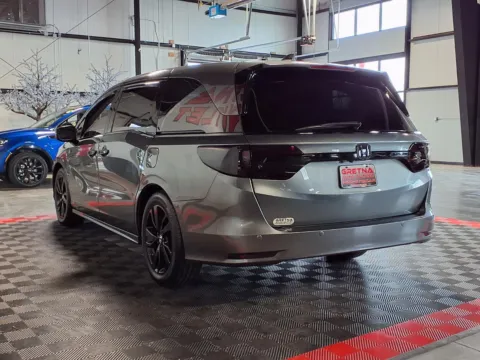More photos of 2018 Honda Odyssey Elite at Gretna Auto Outlet, NE
