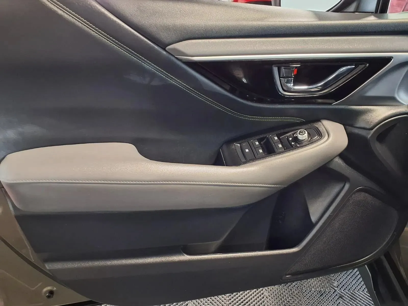 Subaru Outback photo 17