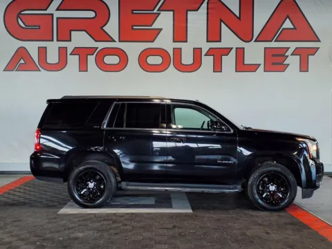 Black 2017 GMC Yukon SLT for sale in Gretna, NE