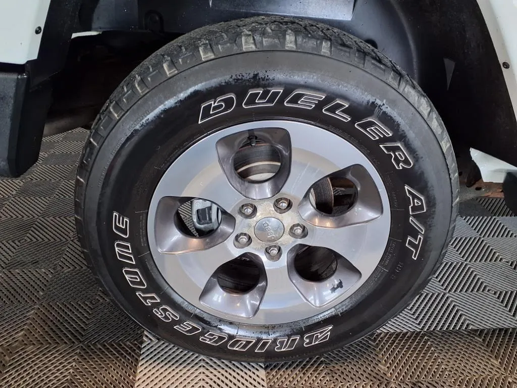 2016 Jeep Wrangler Unlimited Sahara - Photo 8