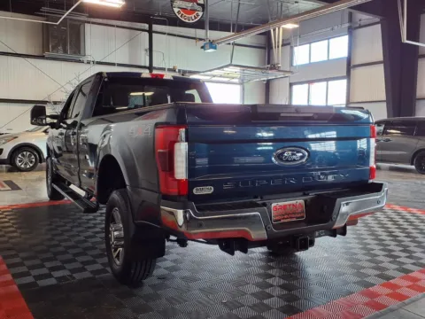 More photos of 2019 Ford F-350 Super Duty Lariat at Gretna Auto Outlet, NE