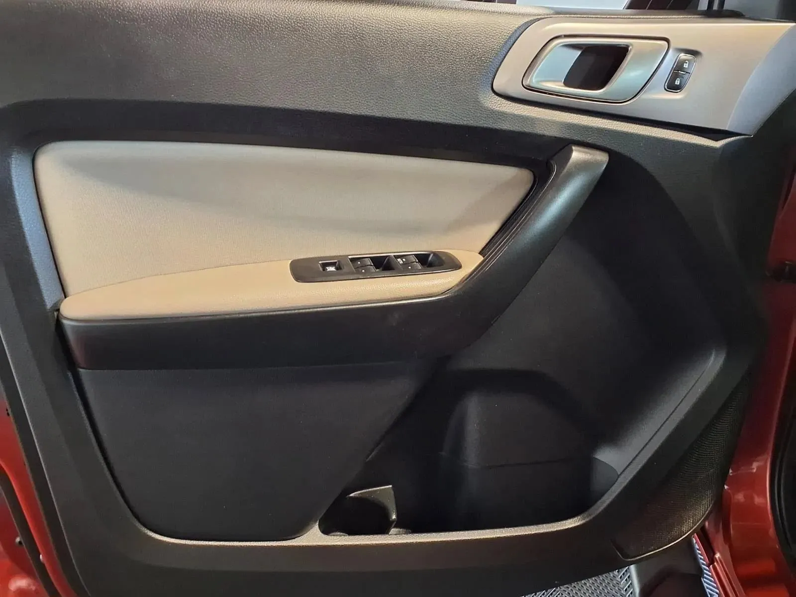 Ford Ranger photo 16