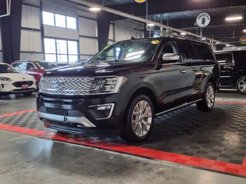 Another view of 2018 Ford Expedition MAX Platinum for sale in Gretna, NE at Gretna Auto Outlet