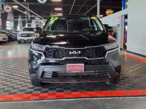 Photos of 2022 Kia Sorento LX for sale in Gretna, NE at Gretna Auto Outlet