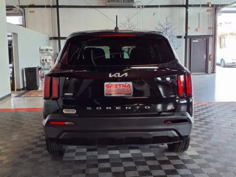 More photos of 2022 Kia Sorento LX at Gretna Auto Outlet, NE