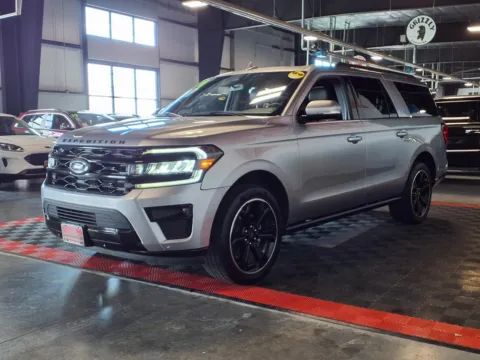 Another view of 2024 Ford Expedition MAX Limited for sale in Gretna, NE at Gretna Auto Outlet