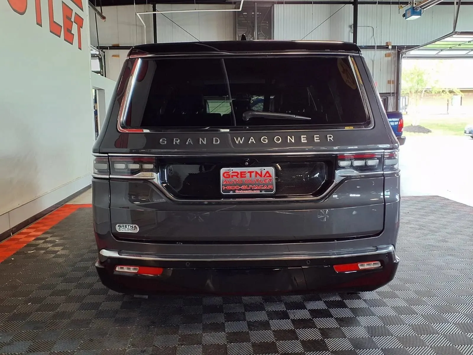 Jeep Grand Wagoneer L photo 5