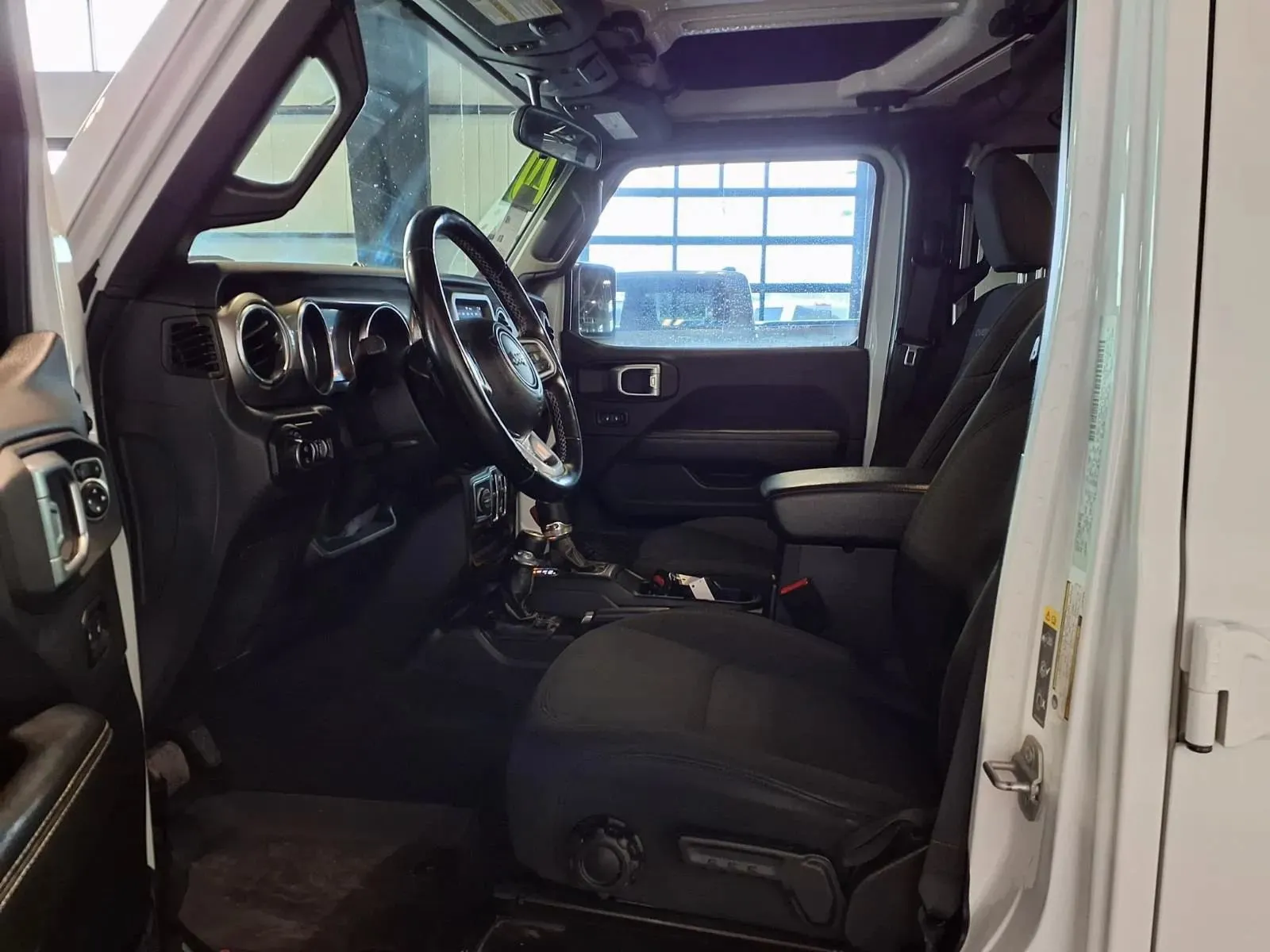 Jeep Gladiator photo 18