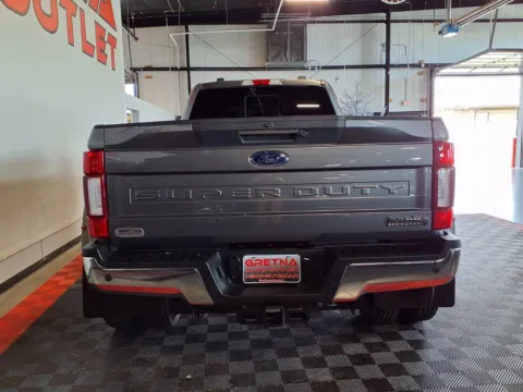 More photos of 2022 Ford F-450 Super Duty Lariat at Gretna Auto Outlet, NE