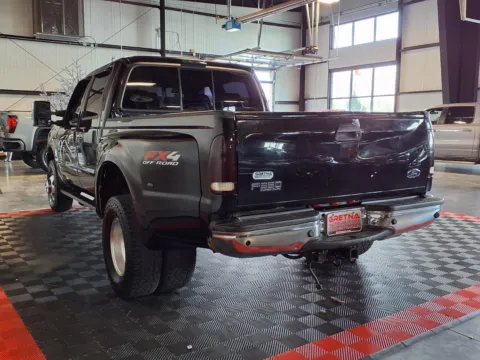 More photos of 2004 Ford F-350 Super Duty at Gretna Auto Outlet, NE