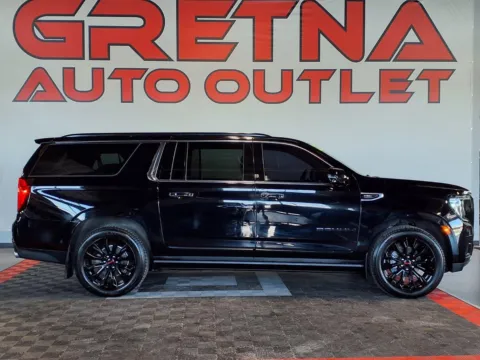 Black 2022 GMC Yukon XL Denali for sale in Gretna, NE
