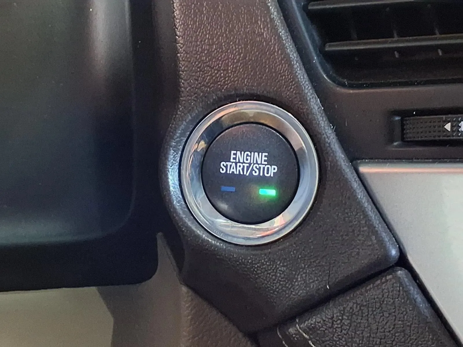 Chevrolet Tahoe photo 24