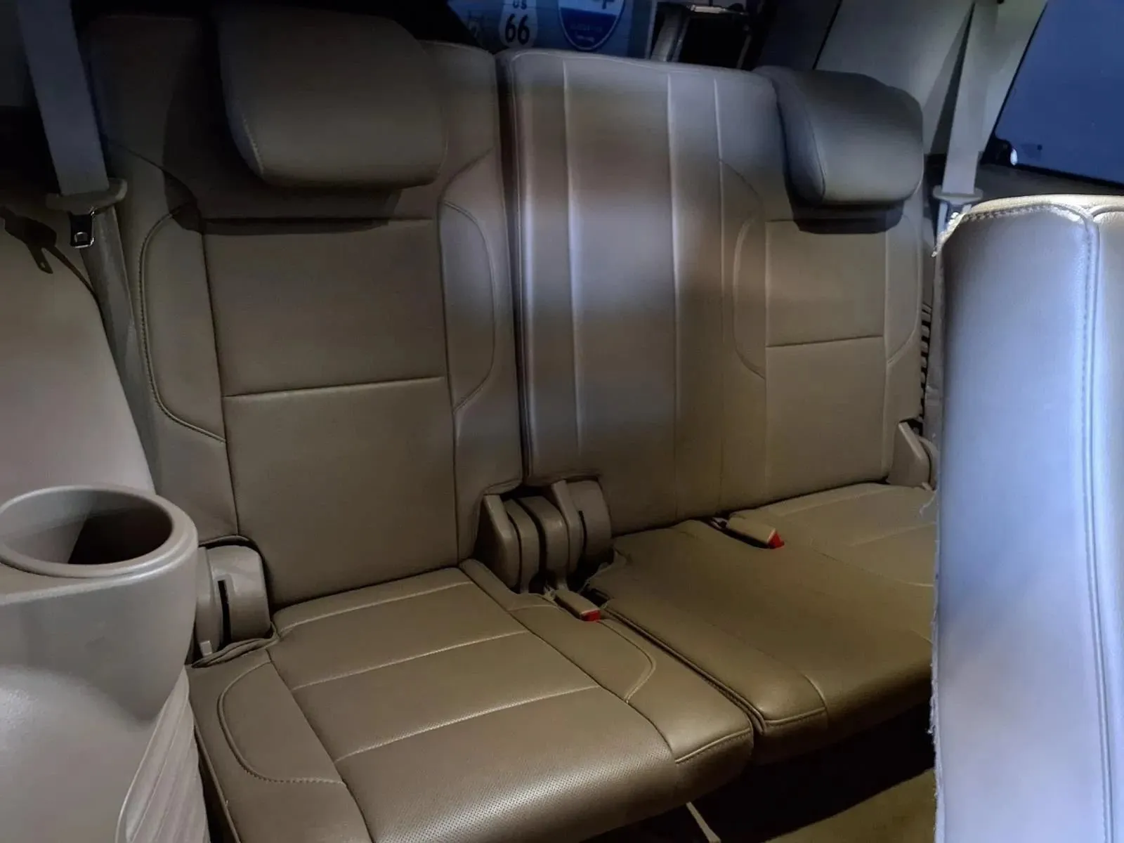Chevrolet Tahoe photo 9