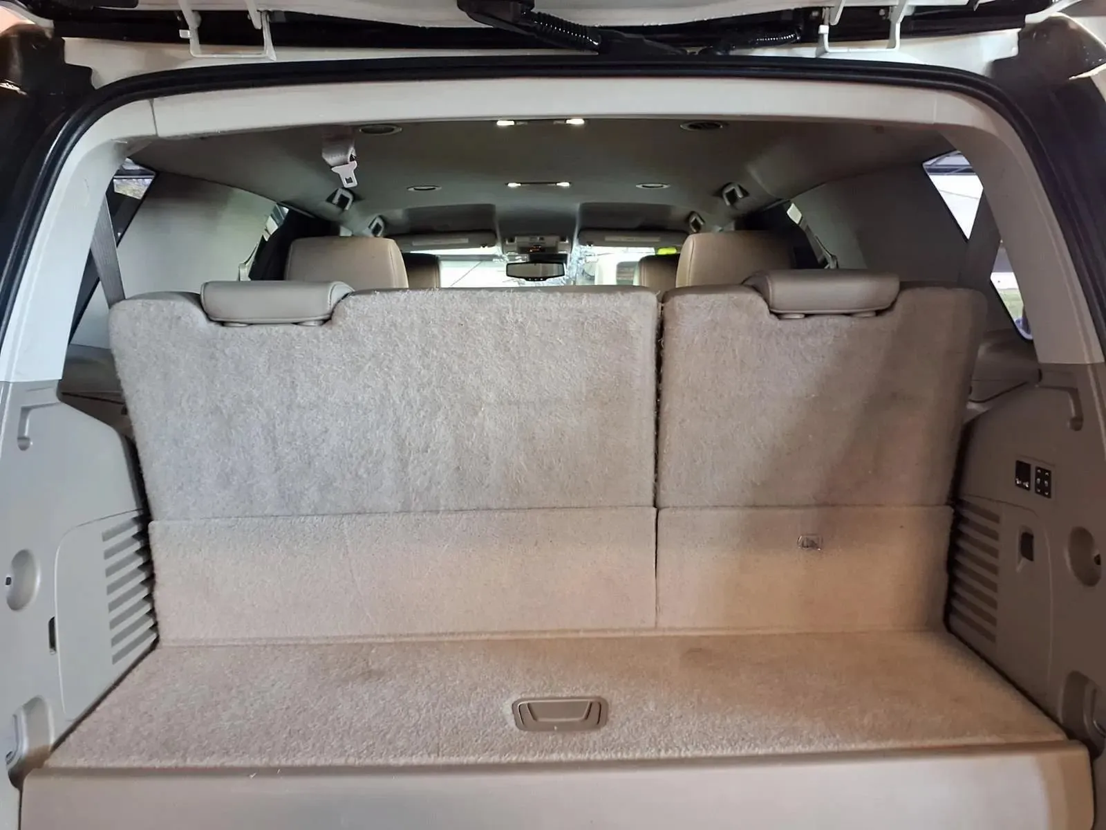 Chevrolet Tahoe photo 5