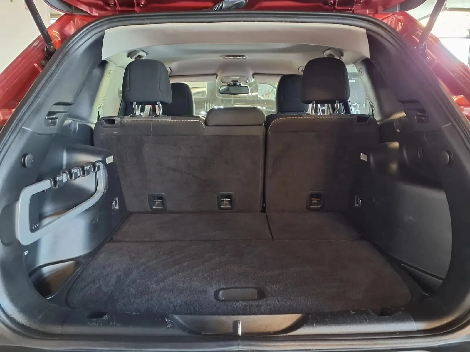 Jeep Cherokee photo 6