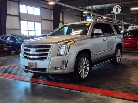 Another view of 2020 Cadillac Escalade Luxury for sale in Gretna, NE at Gretna Auto Outlet