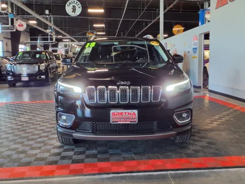 Photos of 2019 Jeep Cherokee Limited for sale in Gretna, NE at Gretna Auto Outlet