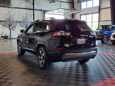 More photos of 2019 Jeep Cherokee Limited at Gretna Auto Outlet, NE