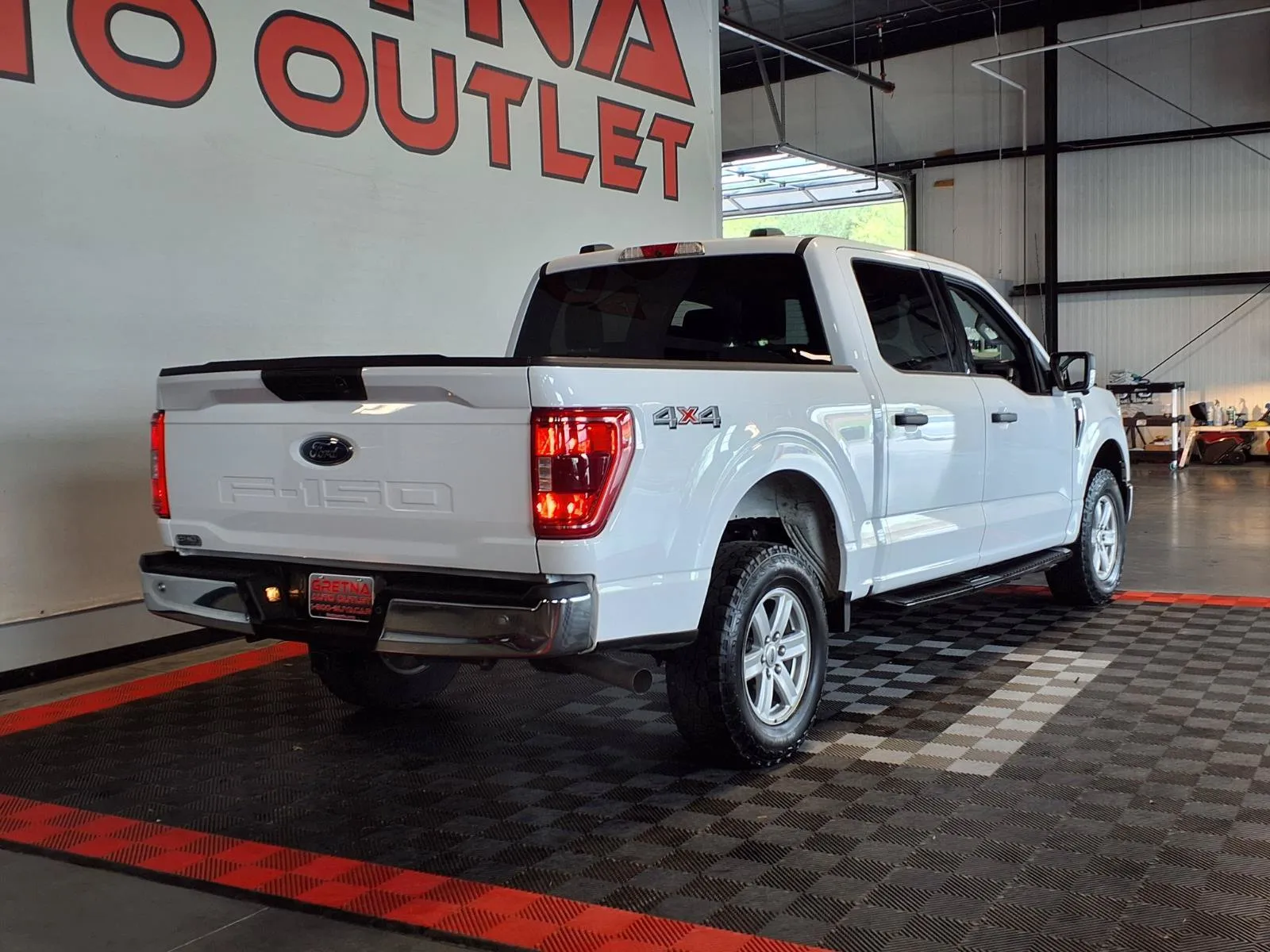 Ford F-150 photo 7