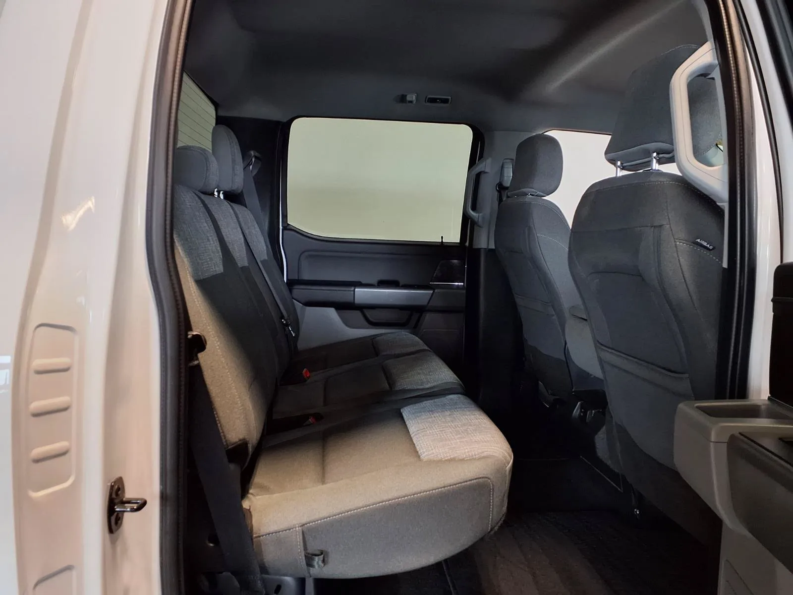 Ford F-150 photo 9