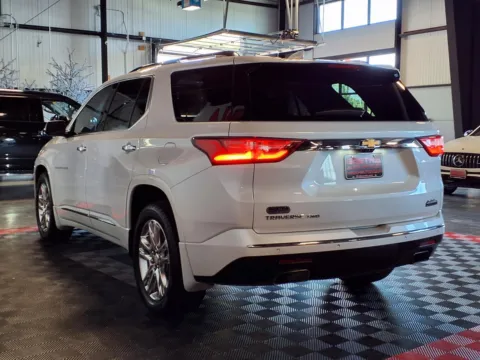 More photos of 2018 Chevrolet Traverse High Country at Gretna Auto Outlet, NE