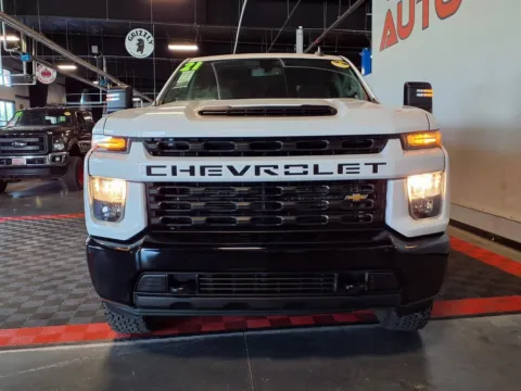 Photos of 2021 Chevrolet Silverado 2500HD Custom for sale in Gretna, NE at Gretna Auto Outlet