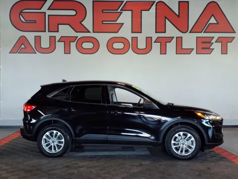 Black 2022 Ford Escape SE for sale in Gretna, NE
