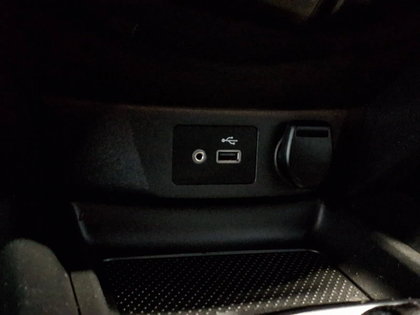 Nissan Rogue photo 22