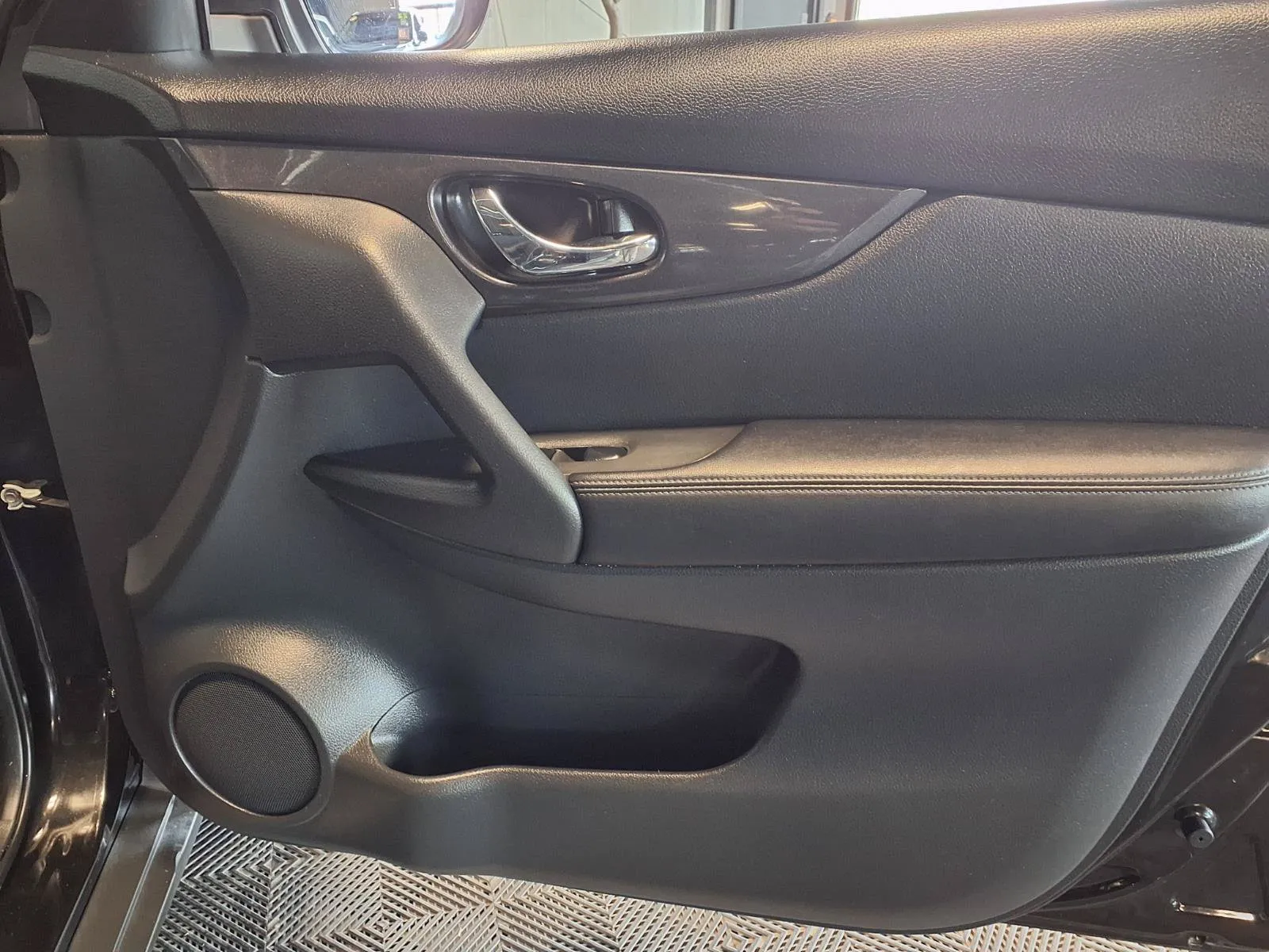Nissan Rogue photo 13