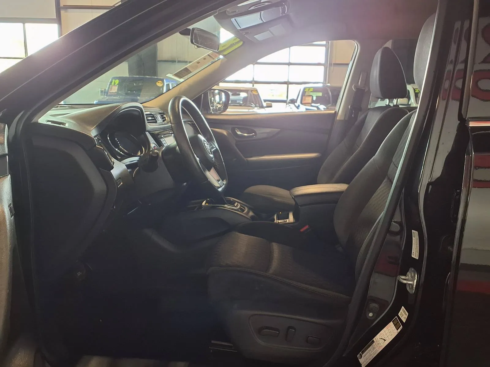 Nissan Rogue photo 18