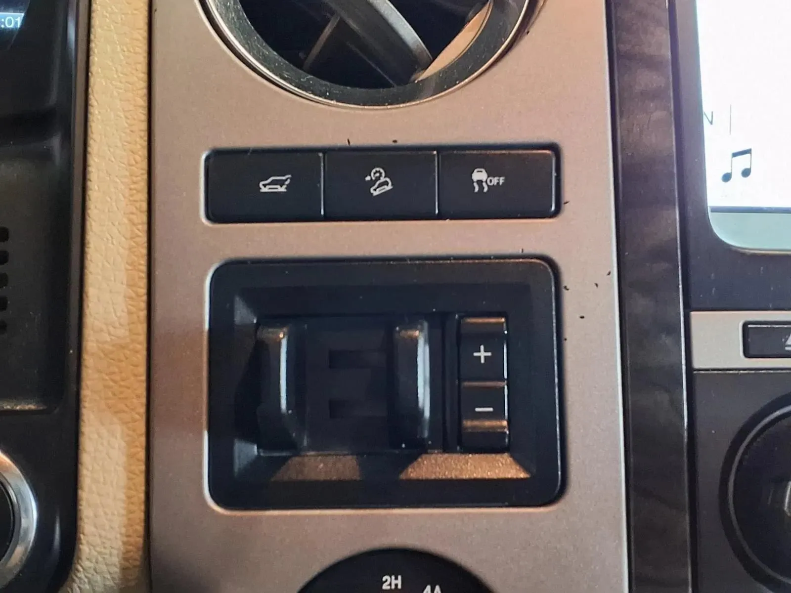 Ford Expedition photo 27
