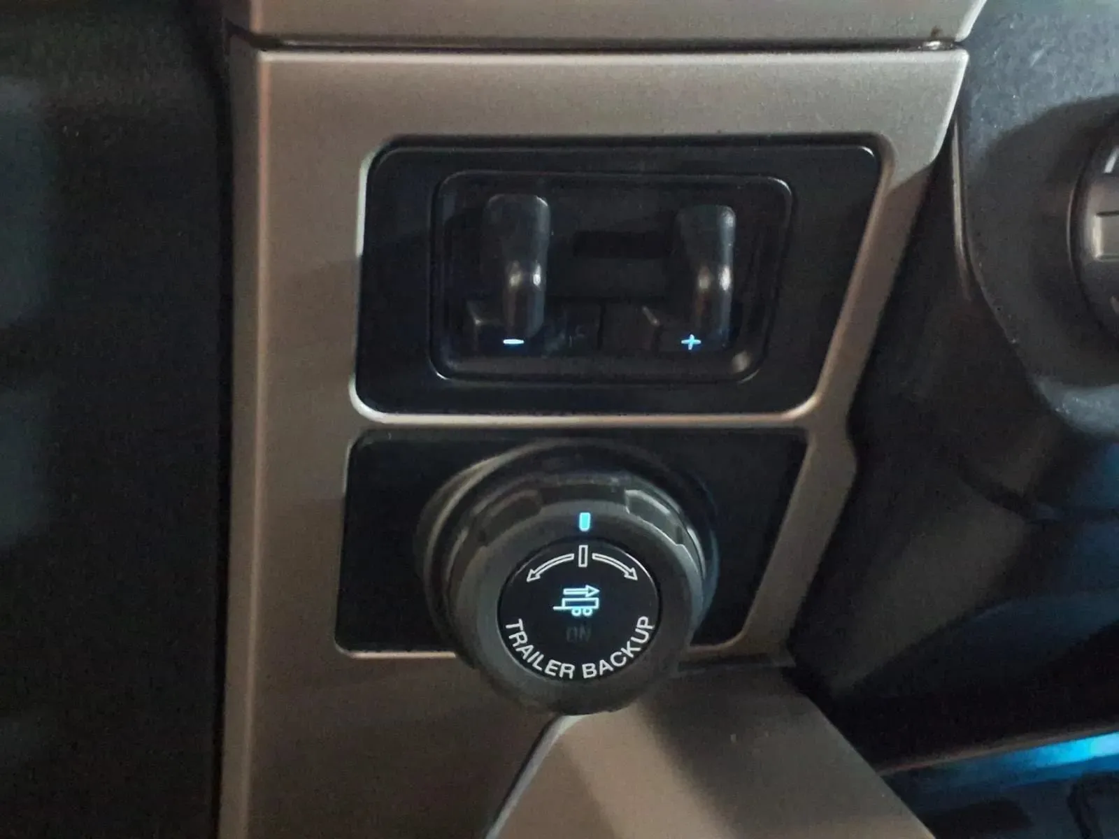 Ford F-450 photo 22