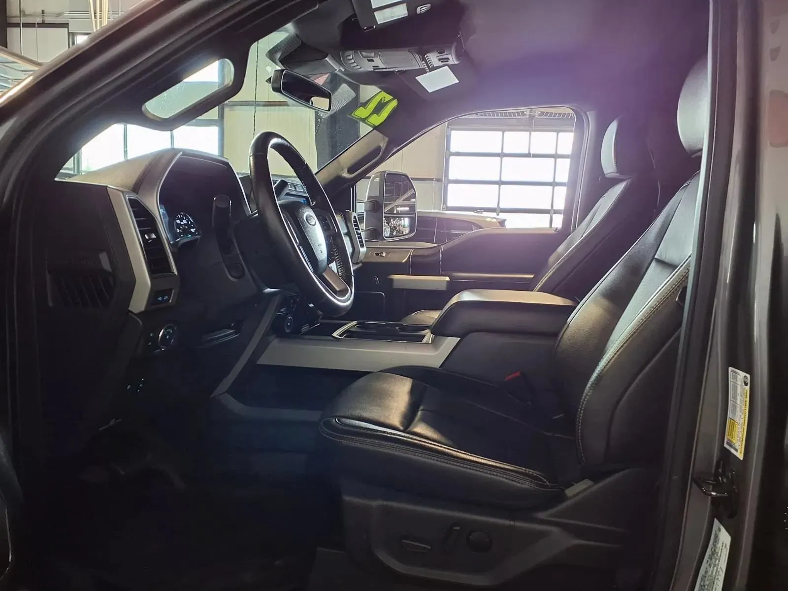 Ford F-450 photo 16
