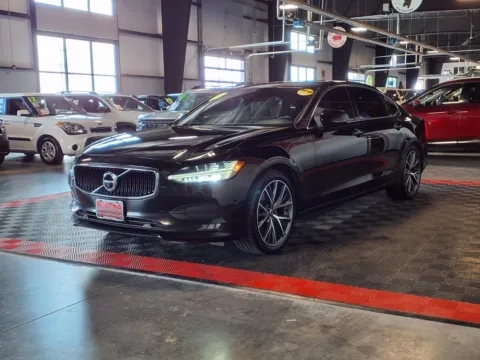 Another view of 2018 Volvo S90 T5 Momentum for sale in Gretna, NE at Gretna Auto Outlet