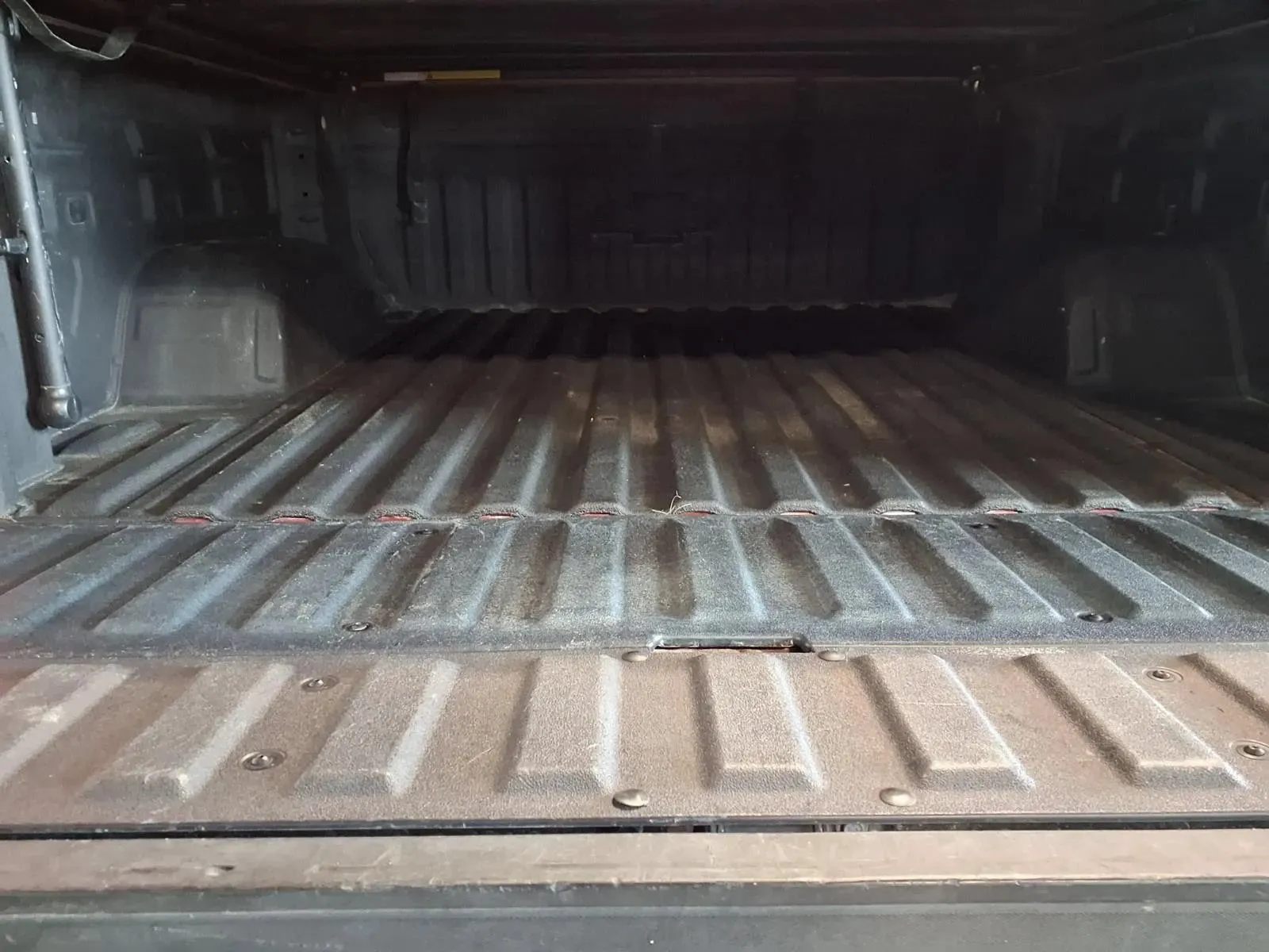 Chevrolet Silverado photo 6