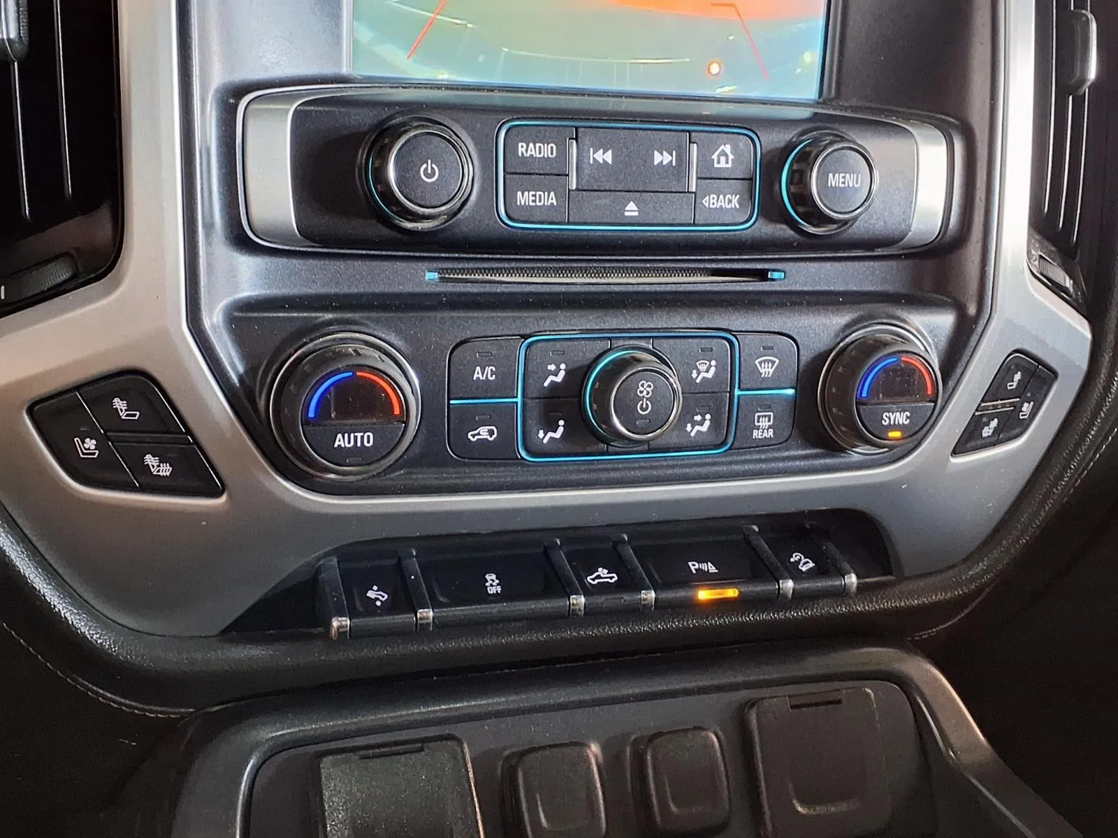GMC Sierra photo 20
