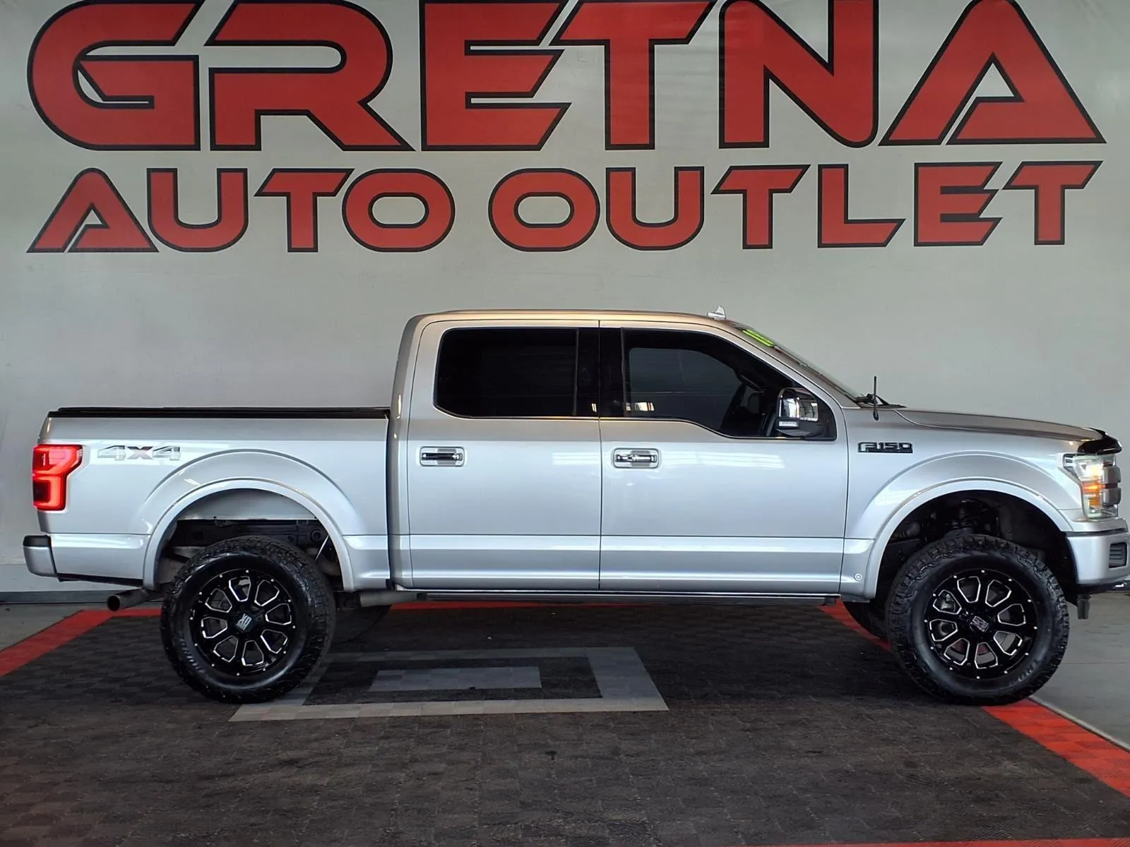 Silver 2018 Ford F-150 Platinum for sale in Gretna, NE