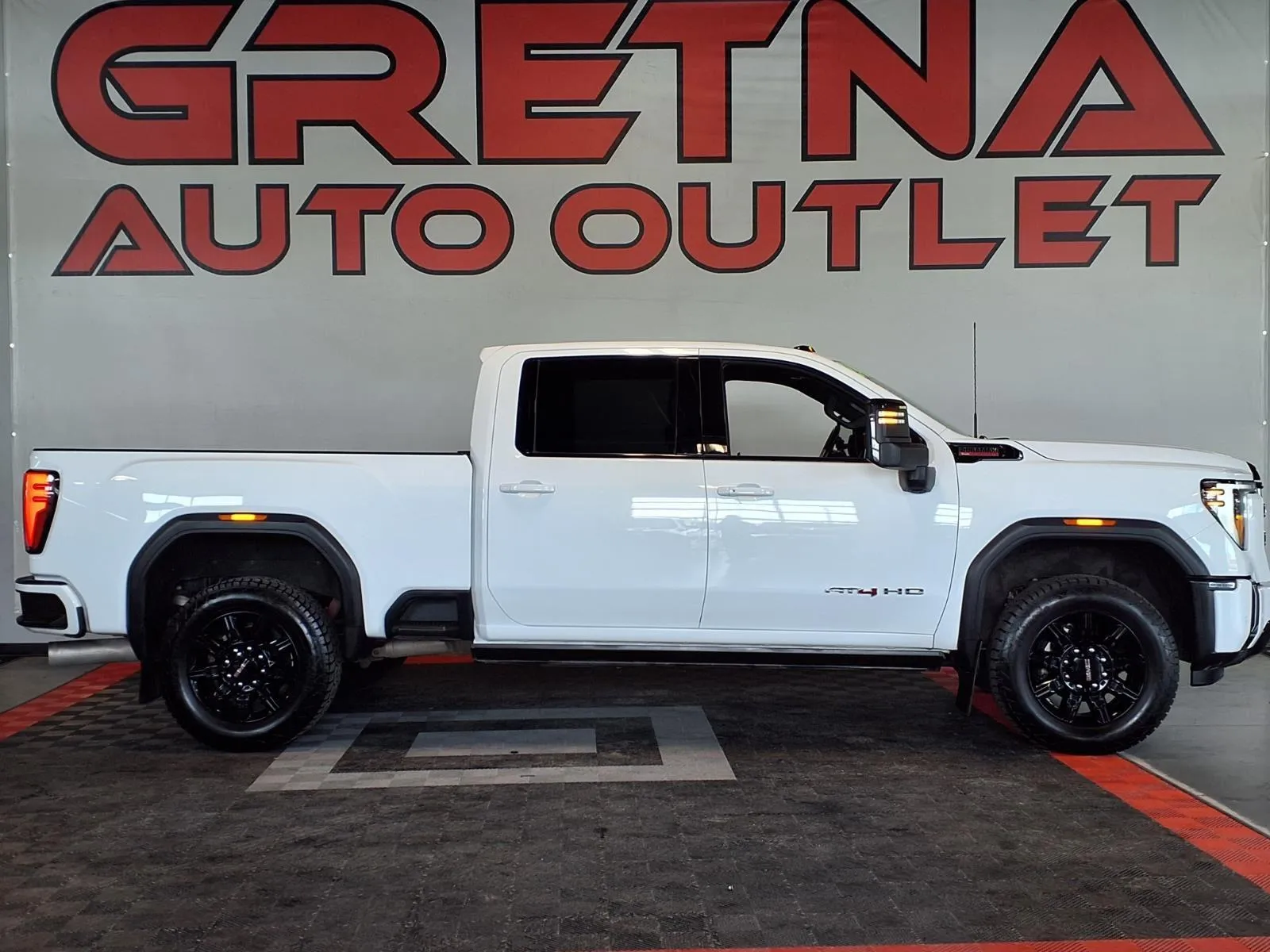 2024 GMC Sierra 4WD Crew Cab Standard Box AT4's photo