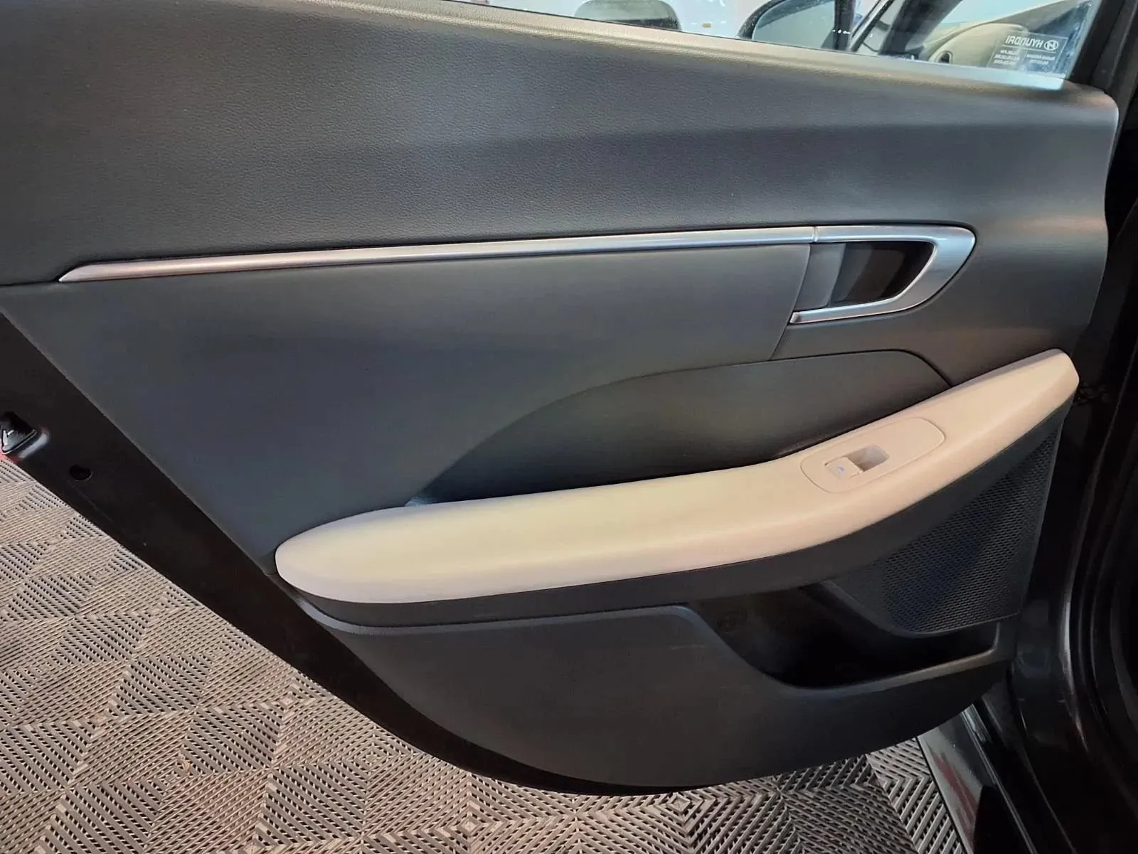Hyundai Sonata photo 13