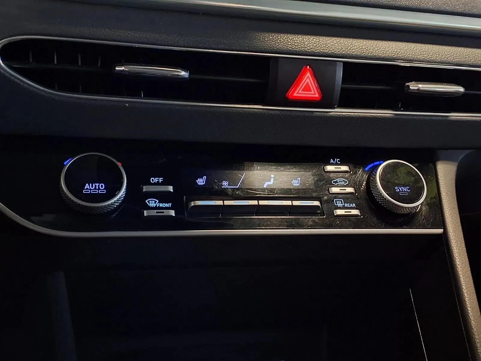 Hyundai Sonata photo 20